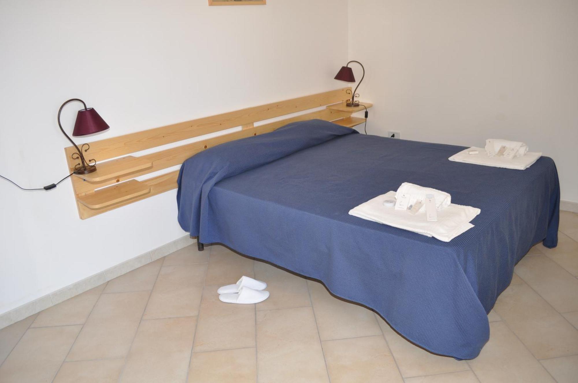 Case Albergo Al Cortiletto ลิกาตา ภายนอก รูปภาพ